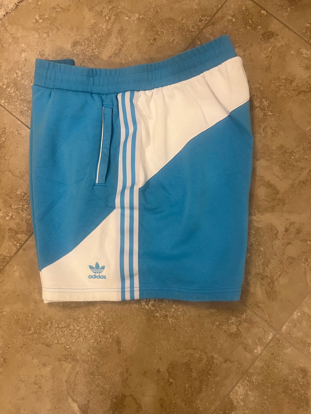 Adidas Originals shorts sz xx large